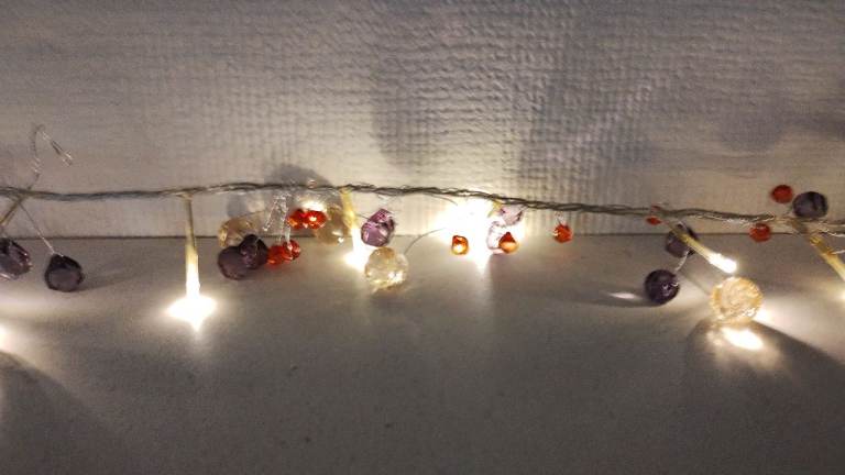 Mains decorative lights 