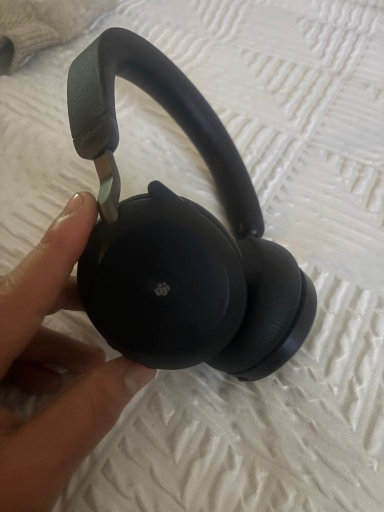 Headphone 