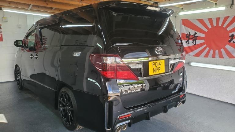 reserved deposit recieved!!!!!Toyota alphard 2.4 GS auto black 7 seater japanese