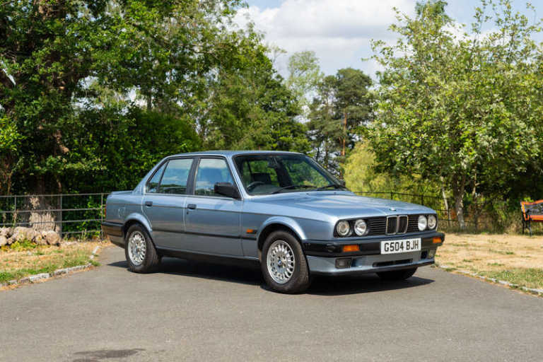 1990 BMW 3 Series 325i SE 4dr Auto SALOON PETROL Automatic