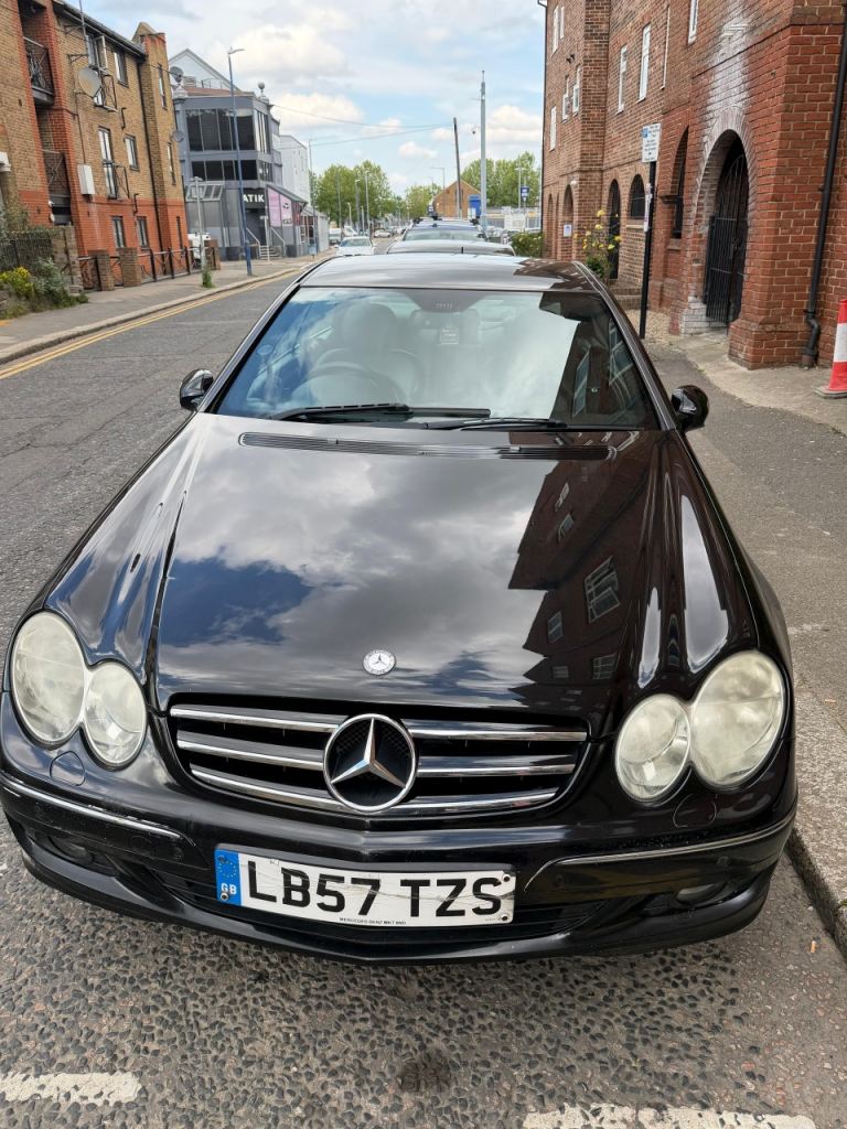 Automatically Mercedes-Benz, CLK, Coupe, 2007, Semi-Auto, 2148 (cc), 2 doors