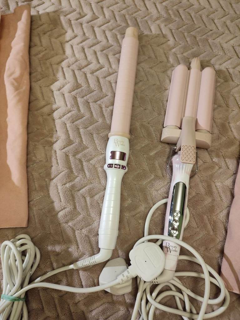 BeautyWorks Molly Mae Bundle Professional Hair Curler Wand and Waver Set