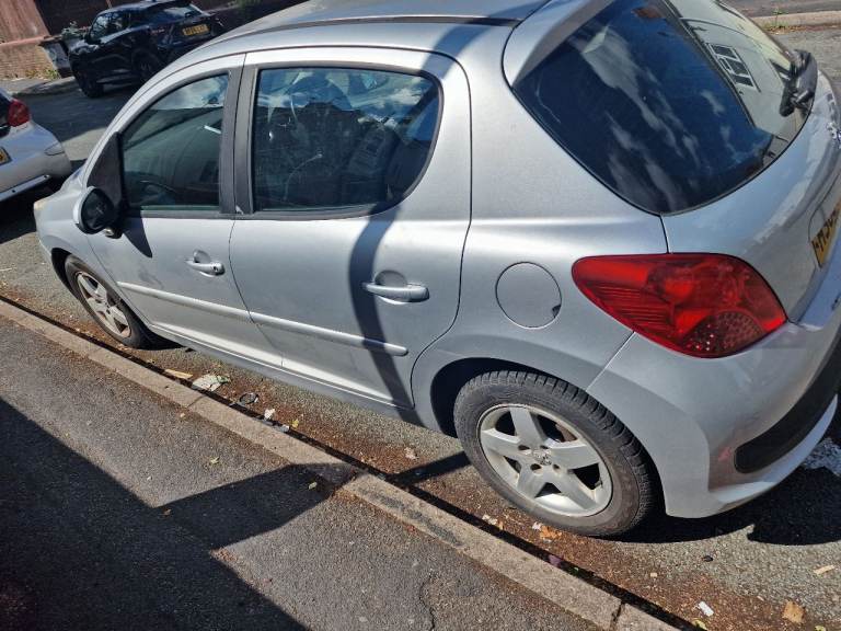 Peugeot, 207 sports 1.4 rough and ready 