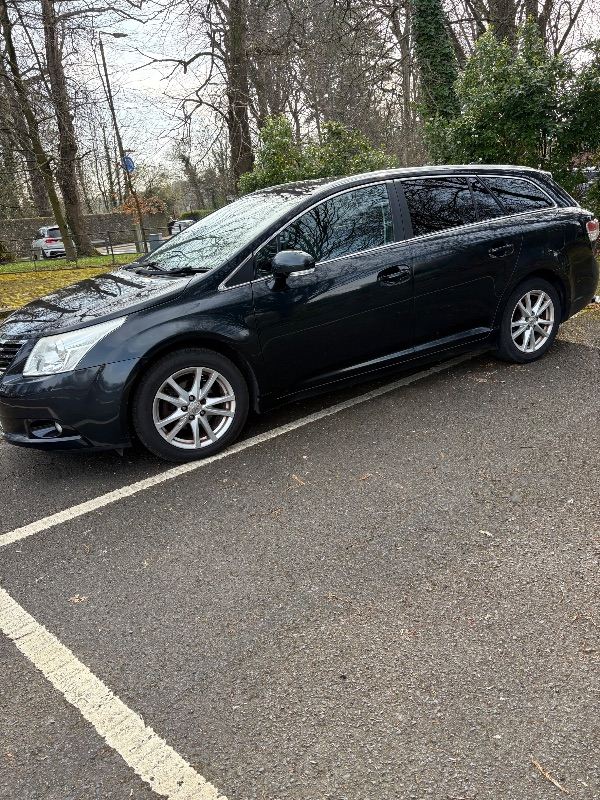 2010(60) TOYOTA AVENSIS lESTATE 