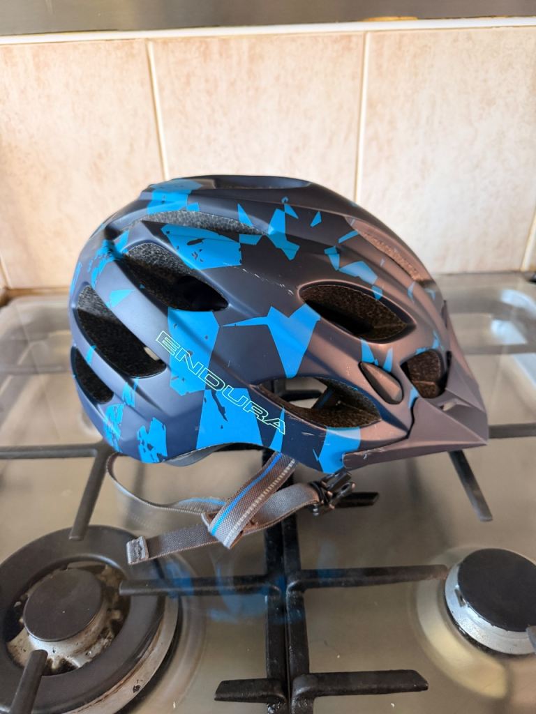 Endura hummvee bike helmet 240g with visor mtb road cycling helmet 