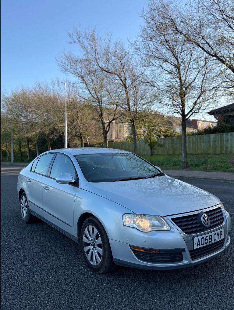 Volkswagen, PASSAT, Saloon, 2009, Manual, 1598 (cc), 4 doors