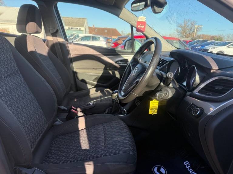 2014 Vauxhall Mokka 1.7 CDTi Exclusiv SUV 5dr Diesel Manual 2WD Euro 5 (s/s) (130 ps) HATCHBACK D...