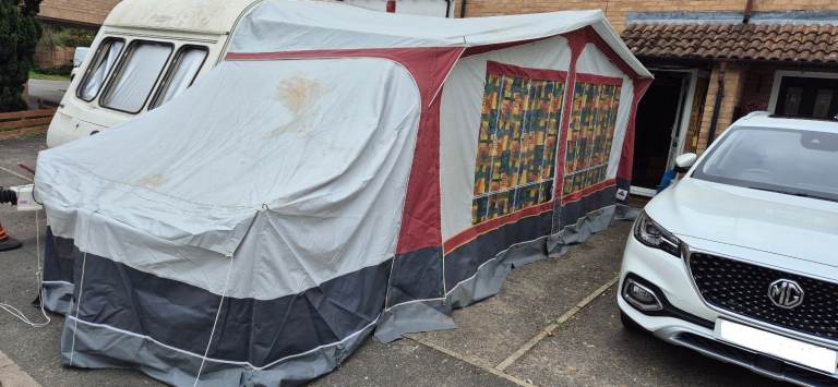 DOREMA caravan awning with annex room, inner tent, curtains and wheel skirt, size 8 (840)