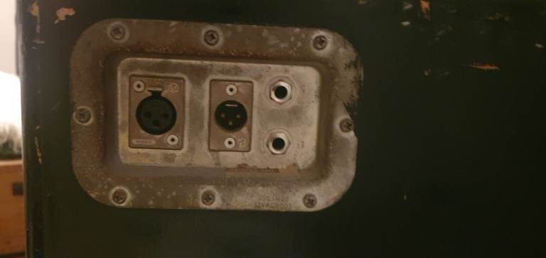 Trace Elliott speakers 