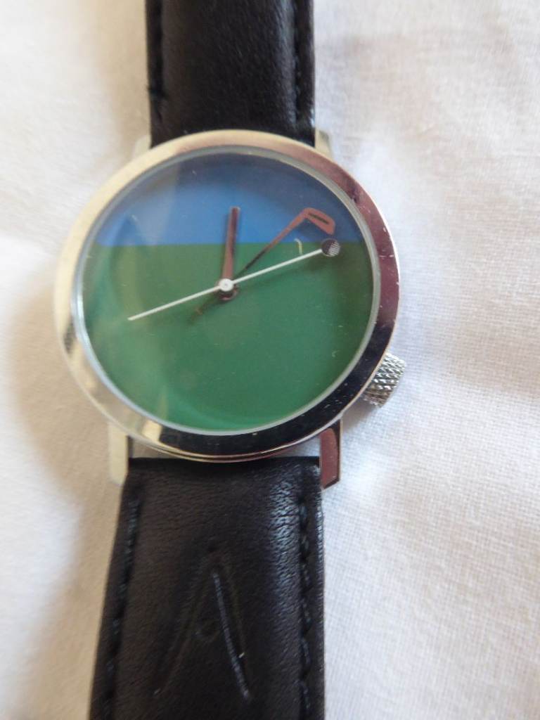 AKTO Golf Watch with Golf Ball Seconds
