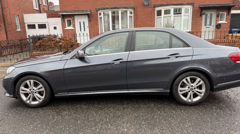 MERCEDES E220 AUTOMATIC 84000 MILES