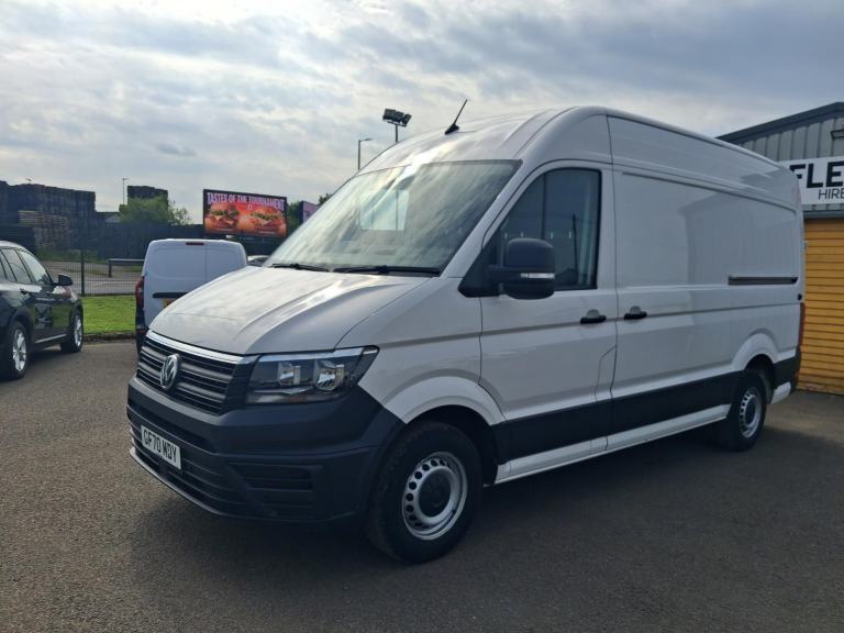 Volkswagen Crafter 35 FWD TRENDLINE 140PS MWB HIGH ROOF EURO 6