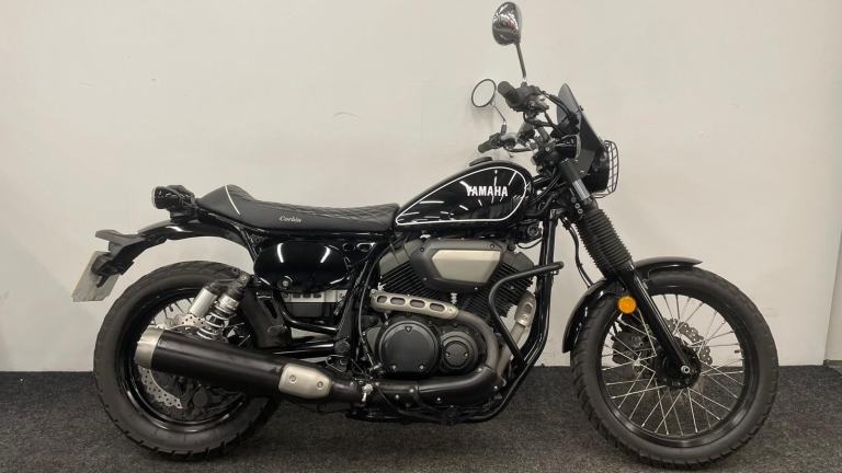 YAMAHA SCR 950 - FULL HISTORY - CORBIN SEAT - GREAT CONDITION -