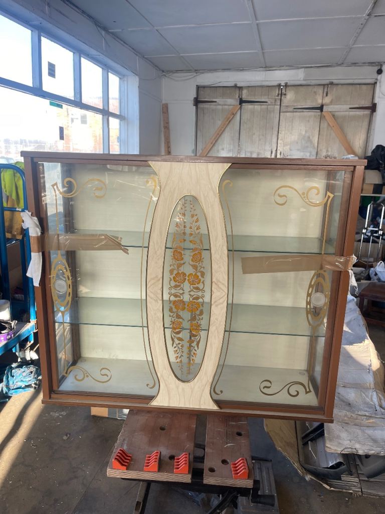 Display Cabinet 