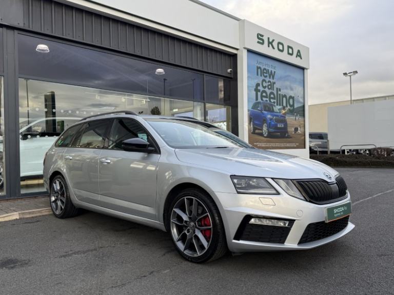 SKODA OCTAVIA 2.0 TSI 245 vRS 5dr DSG [Black Pack]