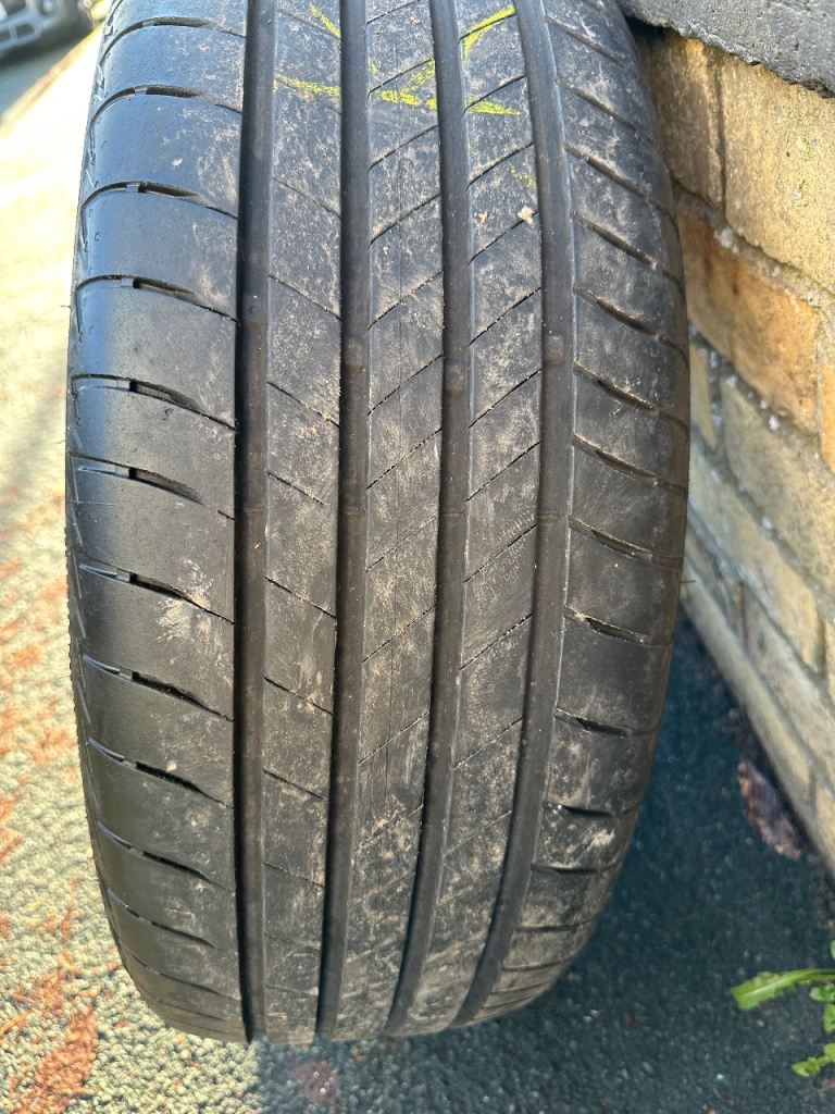 Bridgestone 235/55/18 Turanza 6 Enliten tyres
