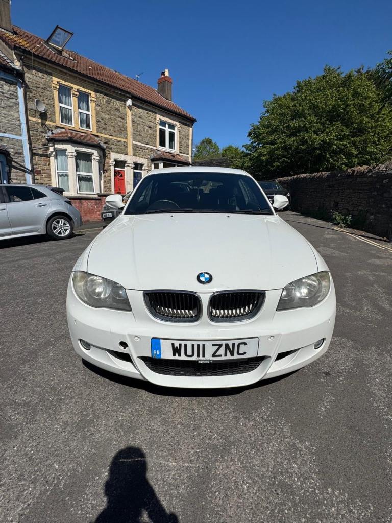 BMW, 1 SERIES, Hatchback, 2011, Semi-Auto, 1995 (cc), 3 doors