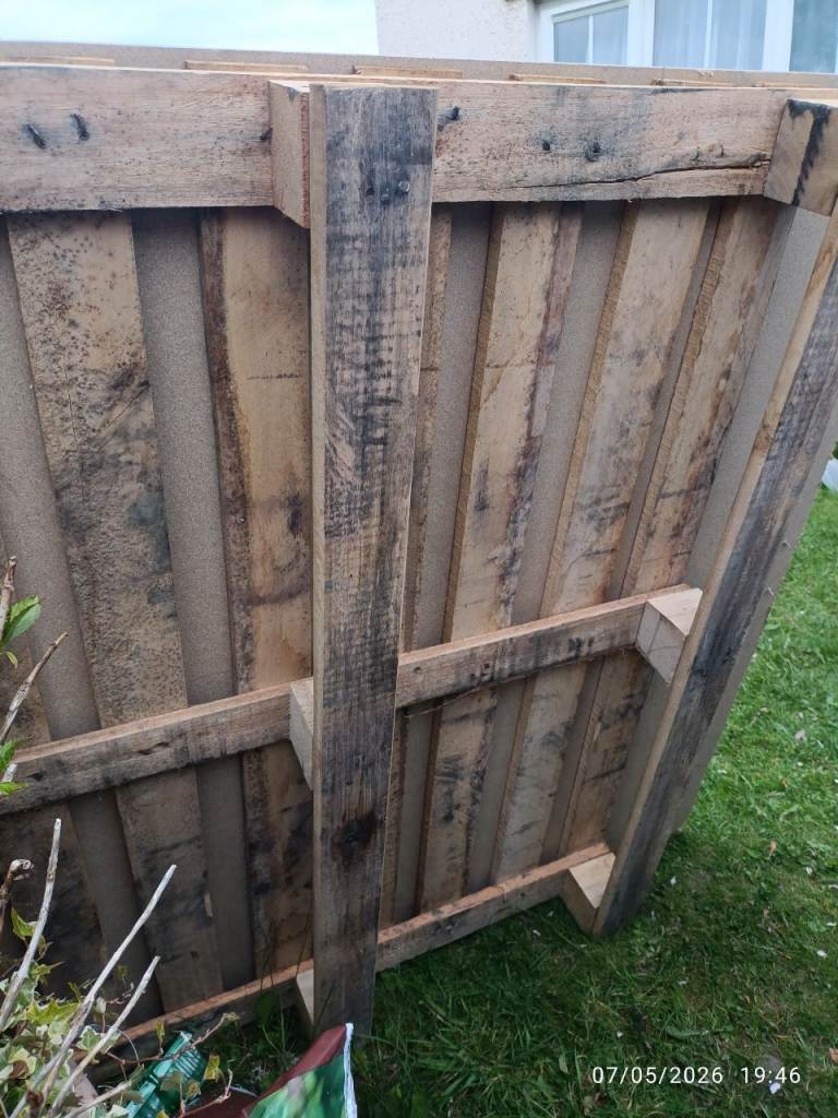 FREE Pallet with MDF plank attached 