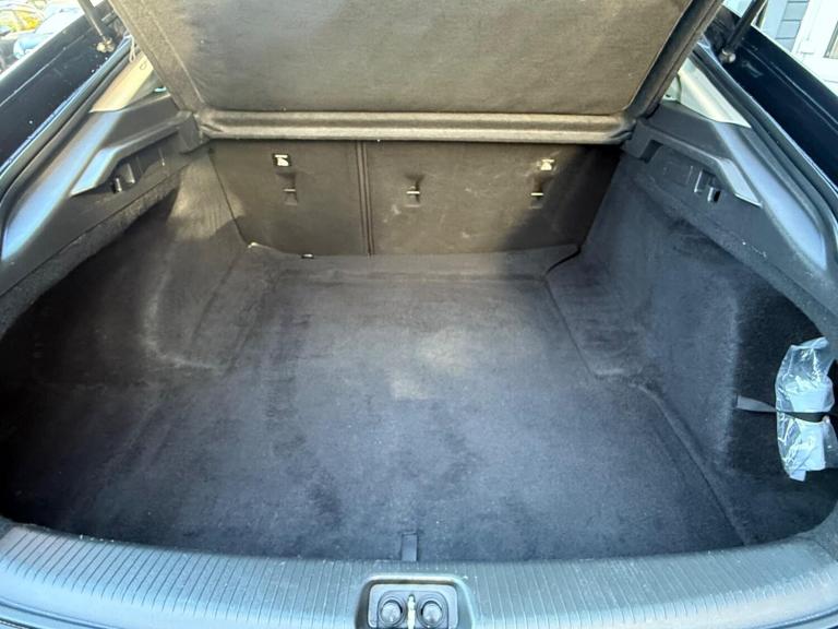 2019 Vauxhall Insignia 1.6 Turbo D ecoTec Tech Line Nav 5dr HATCHBACK DIESEL Manual