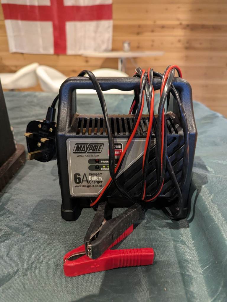 Maypole 6a Compact Battery Charger