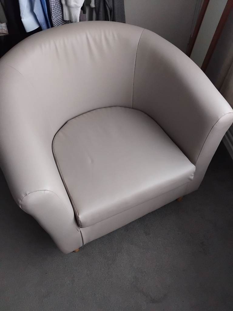 Tub chair, was £140 in Argos, only £50, NOW REDUCED TO £40