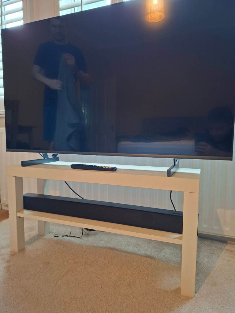 IKEA White TV Bench / Stand with Shelf – Good Condition