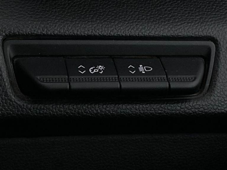 2022 Renault Trafic SL28 Blue dCi 130 Business+ Van PANEL VAN DIESEL Manual