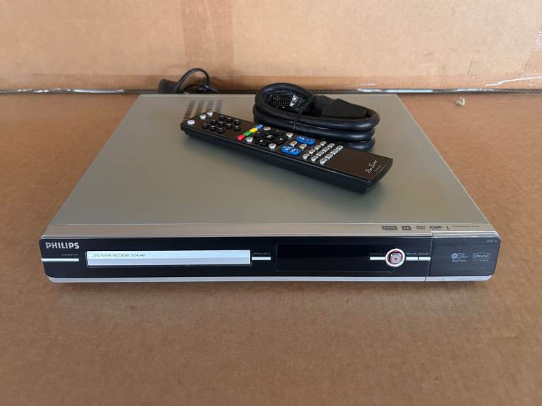 Philip DVDR3480 DVD Player/Recorder MP3 JPEG DivX Dual- Fully Working + remote