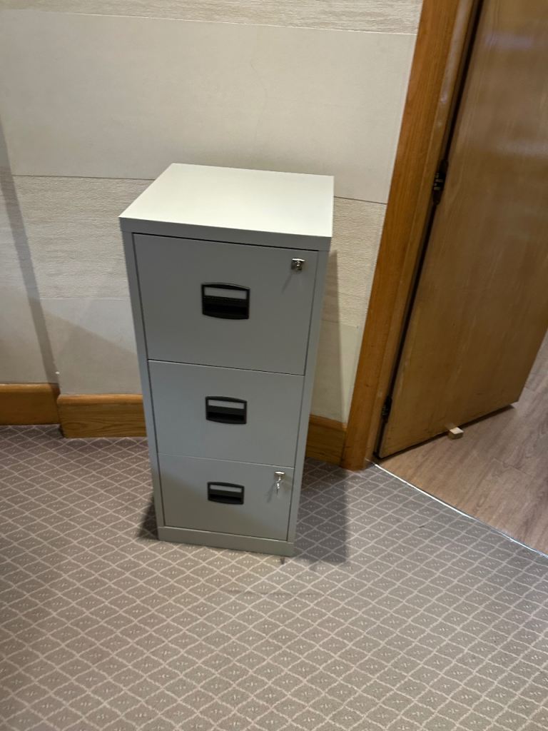 3 drawer A4 filing cabinet 