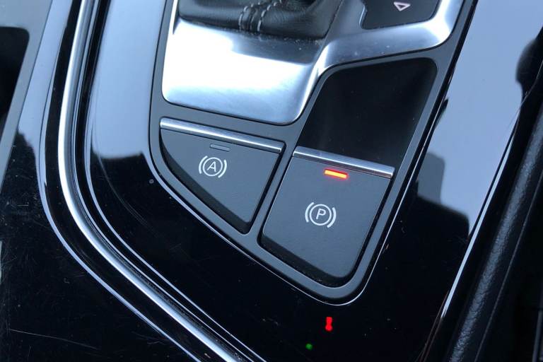 2019 Audi A4 35 TFSI Black Edition 5dr S Tronic Estate PETROL Automatic