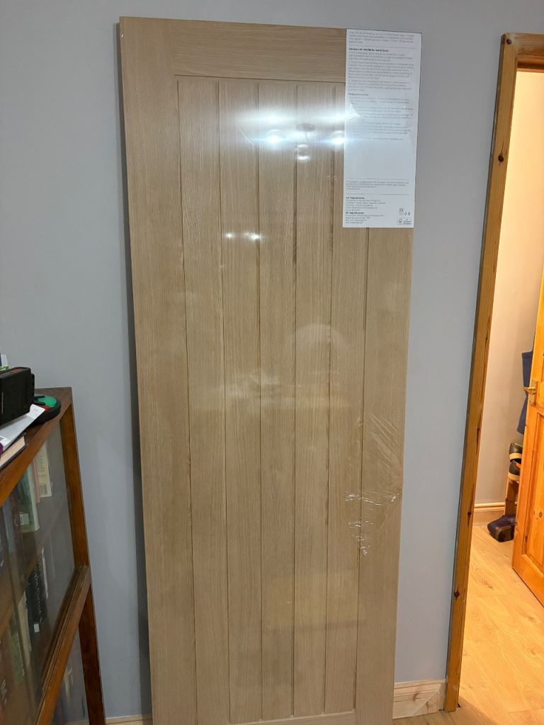Solid wood internal door