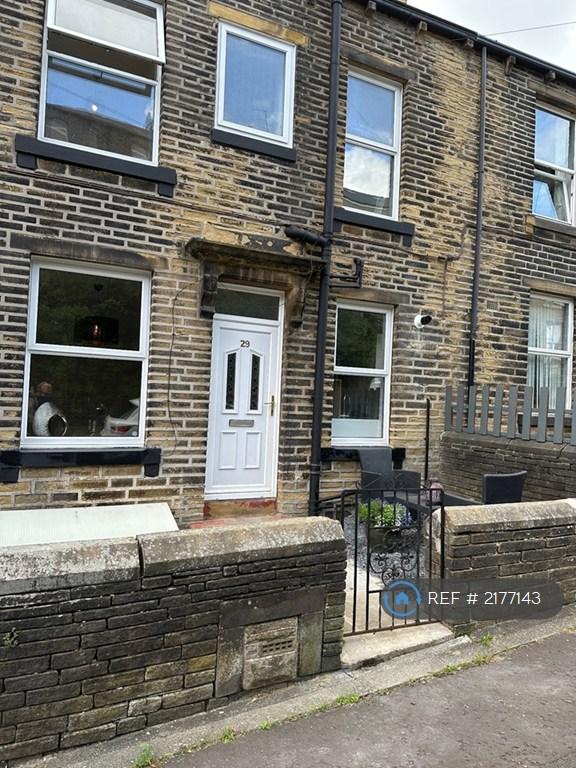 2 bedroom house in Upper Fountain St, Sowerby Bridge, HX6 (2 bed) (#2177143)