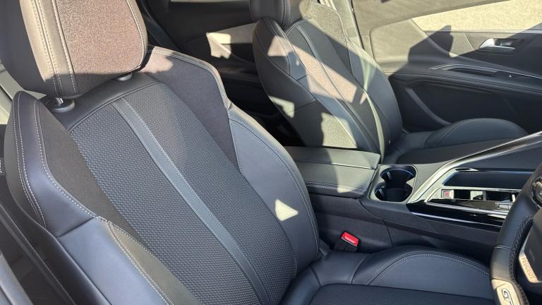 2024 Peugeot 3008 1.2 PureTech GT SUV 5dr Petrol EAT Euro 6 (s/s) (130 ps) SUV Petrol Automatic