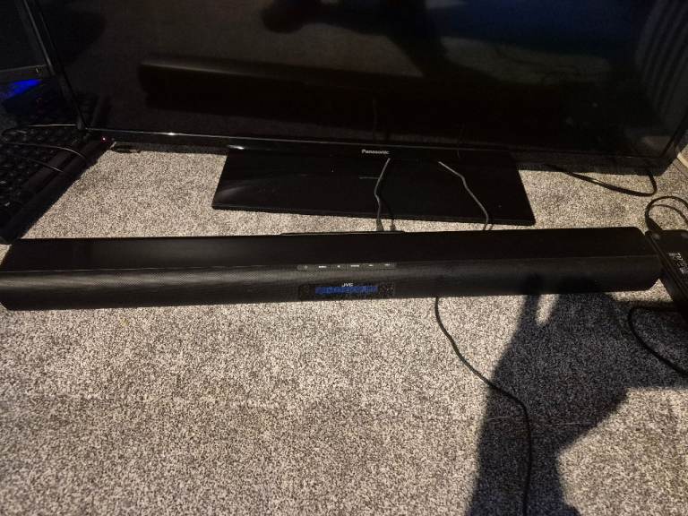 JVC TH-W513B Soundbar Black Wireless Bluetooth 2.0-Channel Digital Audio