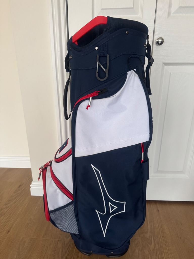 Mizuno golf trolley bag. Nearly New. 