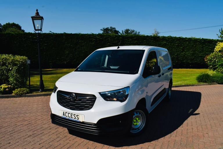 2023 Vauxhall Combo 2300 1.5 Turbo D 100ps H1 Prime Crew Van PANEL VAN DIESEL Manual