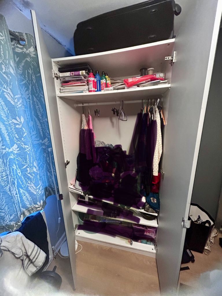 Free wardrobe 