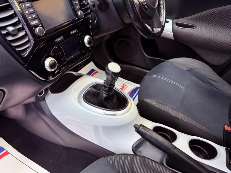 2015 Nissan Juke 1.2 DIG-T Acenta Premium Euro 6 (s/s) 5dr HATCHBACK Petrol Manual