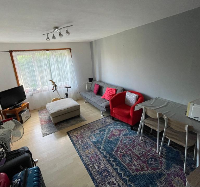 2 Bedroom Ground Floor Flat for Rent in WESTER DRYLAW PLACE, EH4 2TN