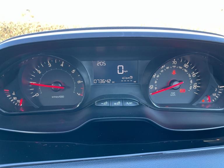 2014 Peugeot 208 1.0 VTi Access 3dr HATCHBACK Petrol Manual