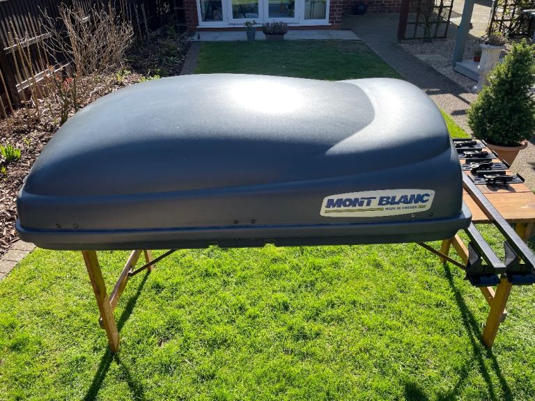 Mont Blanc large sturdy roof box