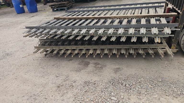 10 panels of used palisade fencing 2m tall