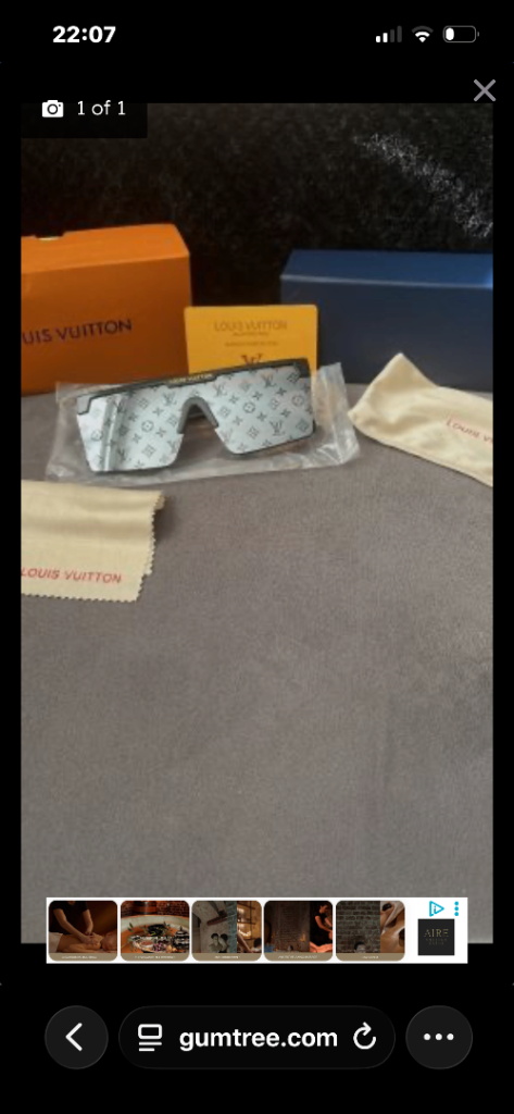 Louis Vuitton Monogram Sunglasses – New, Grey