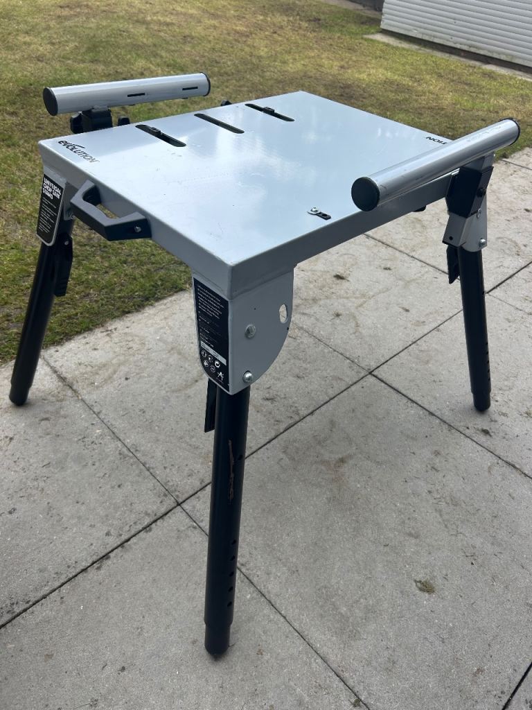 Evolution Universal Chop Saw Stand With Telescopic Arms And Folding Leg