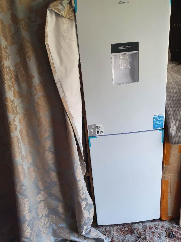 Brand New Candy Fridge Freezer (CCT3L517EWK1) – Never Used