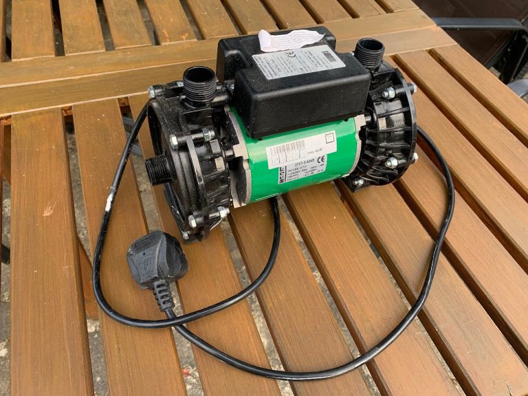 Shower Pump Salamander 1.5 Bar RSP50 Twin Pump VGC I Can Deliver