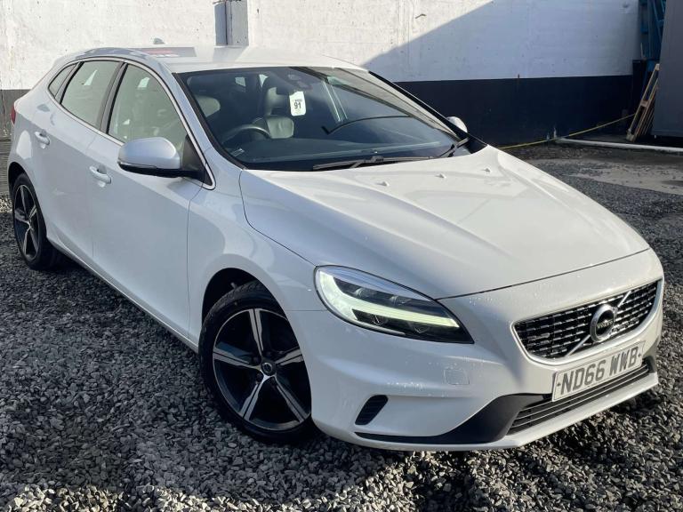2016 Volvo V40 T2 [122] R DESIGN Nav Plus 5dr HATCHBACK PETROL Manual