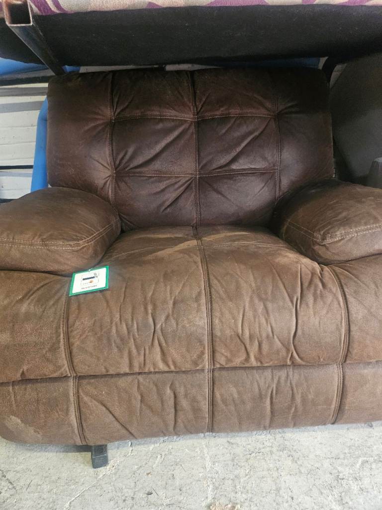 Exdisplay laz boy recliner chair bargain 