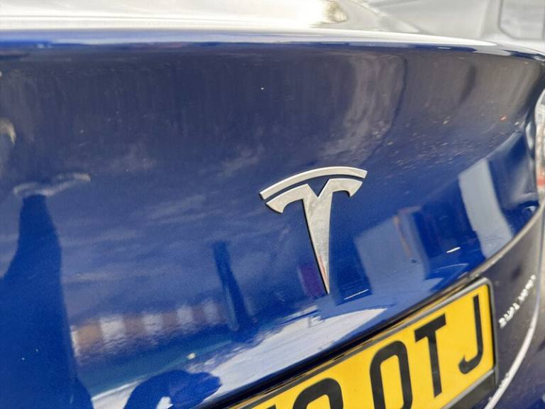 2022 Tesla Model 3 Long Range Saloon Electric Automatic