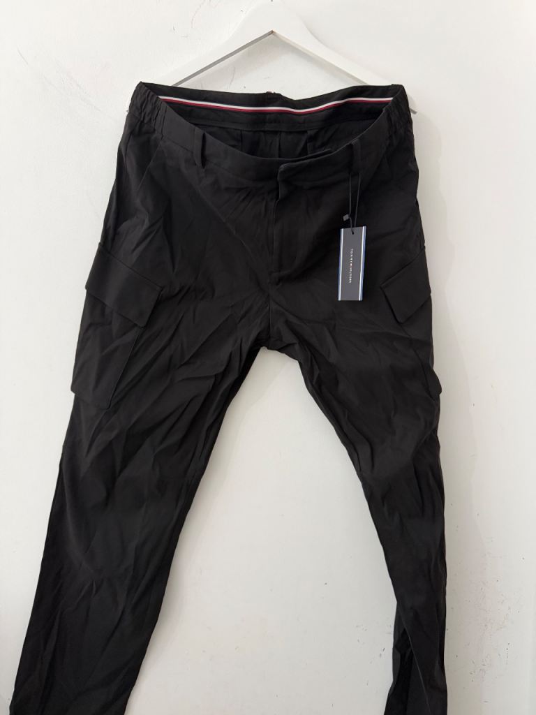 Tommy Hilfiger Black Cargo Trousers – Brand New with Tags